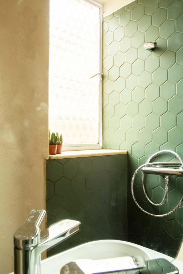 Mosaics Central Studio Apartm With Acropolis View Athens Ngoại thất bức ảnh